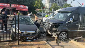 Bingöl’de kavşak kazası 5 kişi hastanelik oldu