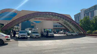 Siirt'te genç kız 6'ncı kattan düşerek yaşamını yitirdi