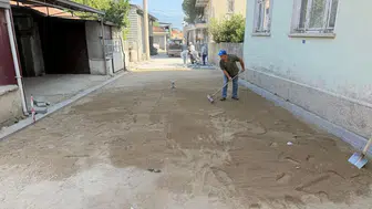 Yenipazar’da bozuk yollar yenileniyor
