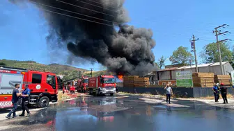 Kocaeli'de boya fabrikası yangını 26 yaşındaki işçi hayatını kaybetti