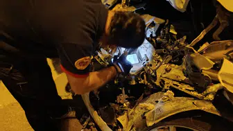 Van Özalp yolunda araçlar çarpıştı