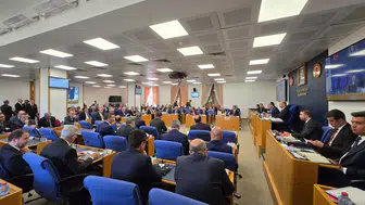 Emeklilere zam ve turizme destek paketi meclise geldi
