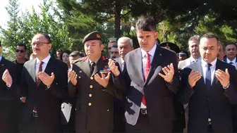 Kilis 15 Temmuz şehitlerini dualarla andı