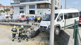 Bartın’da işçi servisi kazası 3 kişi yaralandı