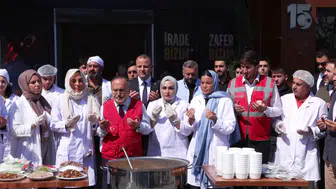 15 Temmuz şehitleri için İstanbul’da aşure kazanları kaynadı