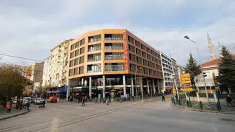 Eskişehir’in 9 bin metrekarelik dev kütüphanesi gençler için ne sunuyor