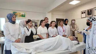 Gaziantepli kadınlar güzellik sektöründe kariyer basamaklarını tırmanıyor