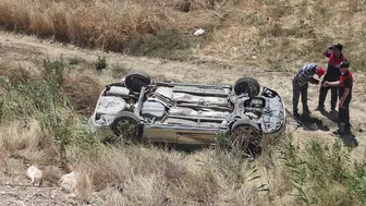 Kütahya’da trafik kazası Otomobil şarampole uçtu