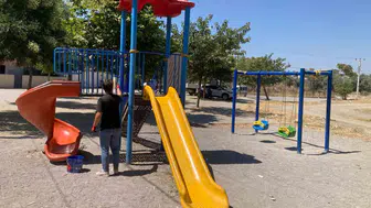 Yunusemre’de oyun alanları yaza hazırlanıyor