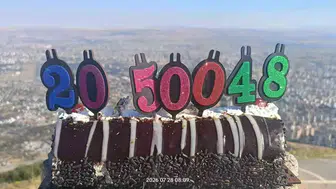 Ali Dağı zirvesinde unutulmaz üçlü kutlama