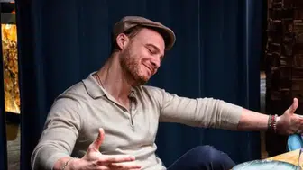 Kerem Bürsin adını kullanarak Rus kadından milyonlarca ruble çarptılar
