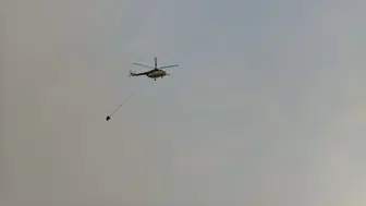 Seydikemer yangınında gün ağarınca havadan müdahale yeniden başladı