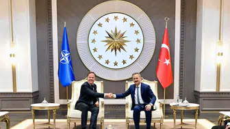NATO patronu Ankara’da kritik zirve için masaya oturuyor