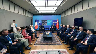 Erdoğan ve Macron NATO zirvesinde masaya oturdu