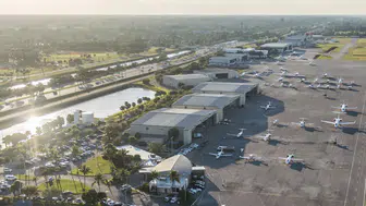 Florida’daki havalimanına Donald Trump ismi verildi
