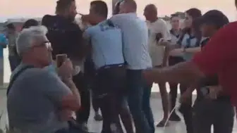 Kuşadası'nda zabıtaya saldıran iki dilenci tutuklandı