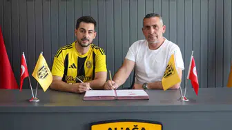 Aliağa FK orta sahayı deneyimli isimlerle güçlendirdi