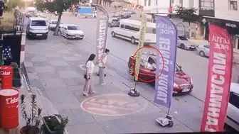 Genç kızlara tacize müdahale eden emekliyi dövüp serbest kaldılar