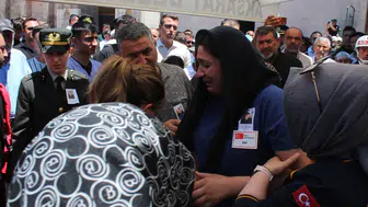 Aksaray şehidini binlerce kişiyle son yolculuğuna uğurladı