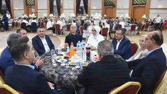 Malatya’da siyaset ve iş dünyası düğünde bir araya geldi