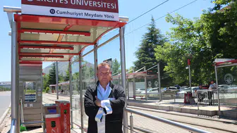 Güvenlik görevlisiyken gazeteci oldu