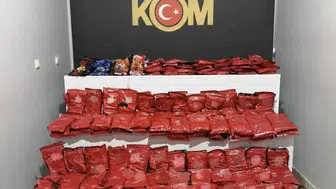 Niğde polisinden kaçak tütün ve aranan şahıs operasyonu