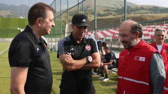 Palandöken’de kampa giren futbolculara Kızılay’dan lezzetli sürpriz
