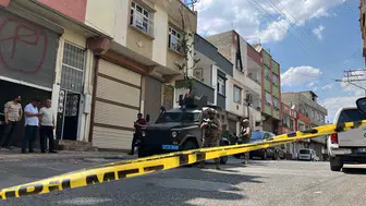 Gaziantep'te çatılardan kaçan firariyi Özel Harekat yakaladı