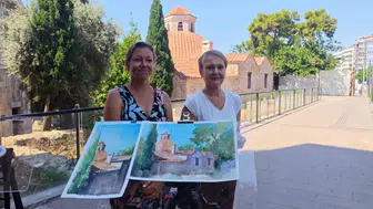 Antalya sokaklarını tuvale yansıtan sanatçıların gözünden şehir