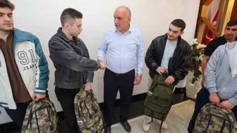 Canik Belediyesi askere gidecek gençlere nakdi destek veriyor