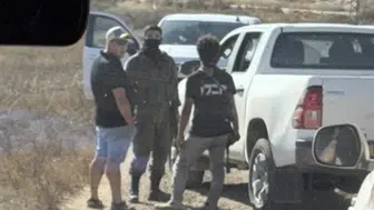 ABD’li Kongre üyesi Batı Şeria’da silahlı yerleşimciler tarafından rehin tutuldu