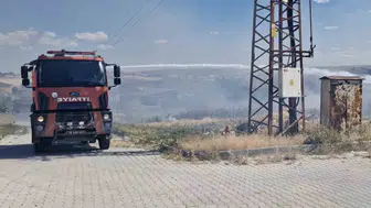 Çorum Alaca’da boş arsada çıkan yangın paniğe yol açtı