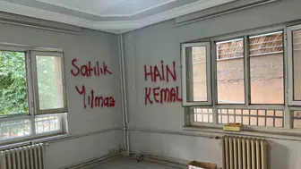 Batman'da CHP binasına saldırı izleri
