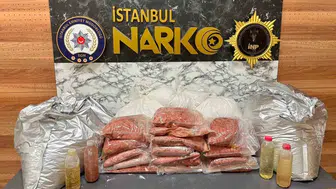 Bayrampaşa'daki depoda yüklü miktarda uyuşturucu hammaddesi yakalandı