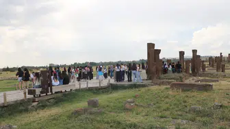 Ahlat’taki devasa açık hava müzesi ziyaretçilerini bekliyor