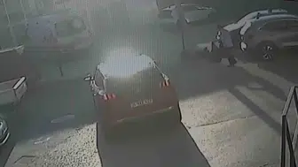 Bursa'da sağlıkçıya çöp kavgası saldırısı