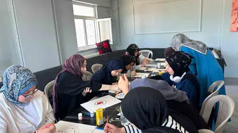 Zonguldaklı gençler ekran bağımlılığını geleneksel sanatla aşıyor