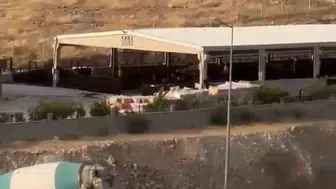 Şanlıurfa’da yanan otomobile beton mikseriyle imdat