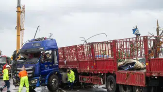Çin’de şiddetli fırtına ve sel felaketi 15 ölü