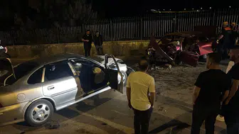 Sivas'ta gece yarısı kaza 6 kişi hastanelik oldu