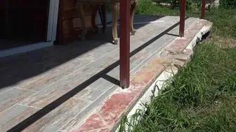 Bursa'da 20 santimetrelik balkon kavgası kepçeli yıkımla bitti