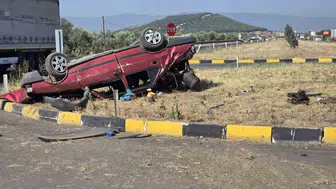 Bayındır yolunda kaza yapan otomobil takla attı