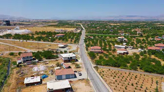 Malatya’da iki ana güzergâhta yol yenileme mesaisi
