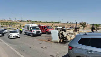 Adıyaman'da direksiyon hakimiyetini kaybeden sürücü kaza yaptı