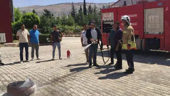 Hatay'da kamu personeline yangınla mücadele eğitimi verildi