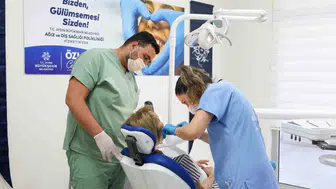 Kuşadası ücretsiz diş tedavisi dönemini başlattı