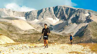 Cem Bölükbaşı direksiyonu bıraktı 70 kilometre koştu