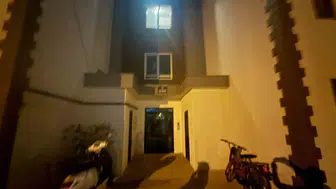Antalya'da apartman sakinlerini şaşkına çeviren seçici hırsız kamerada
