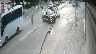 İzmir Buca'da motosikletliyi ezip kaçan sürücü aranıyor