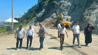 Ayancık yolundaki kaya tehlikesi için çözüm süreci başladı